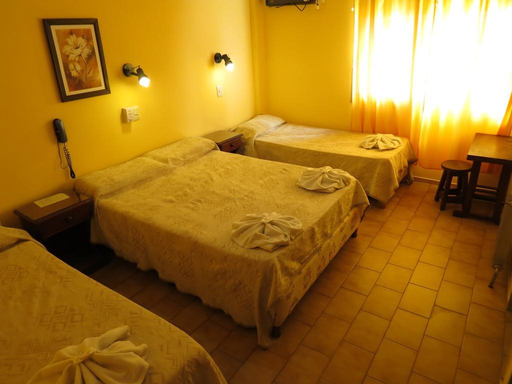Hotel Arenales วิญาการ์ลอสปาซ ห้อง รูปภาพ
